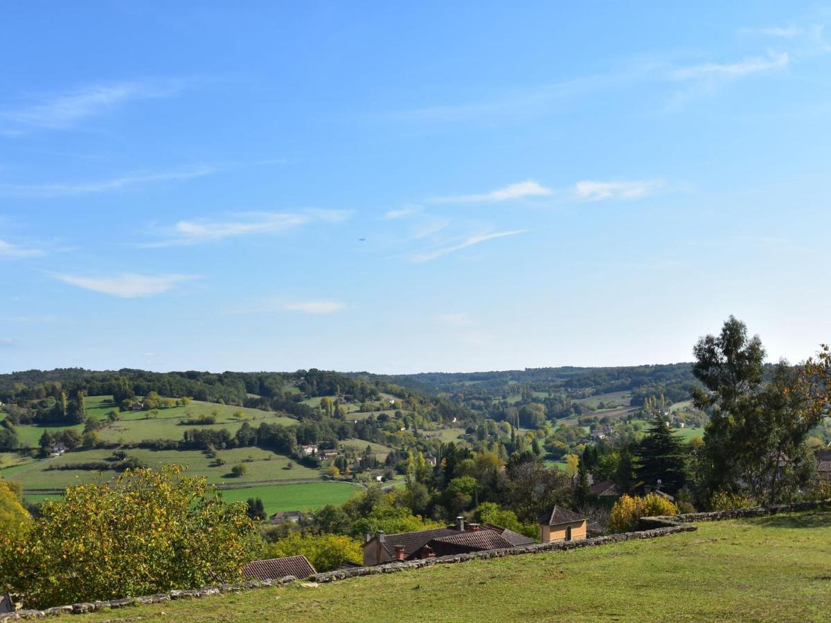 Cosy Holiday Home In Lantheuil With Garden Villefranche-du-Périgord Exteriér fotografie