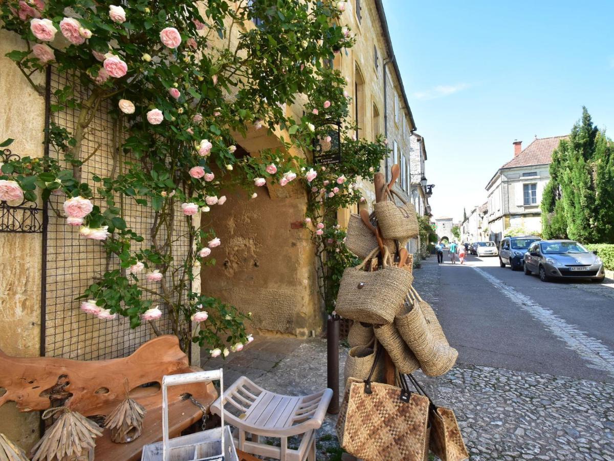 Cosy Holiday Home In Lantheuil With Garden Villefranche-du-Périgord Exteriér fotografie