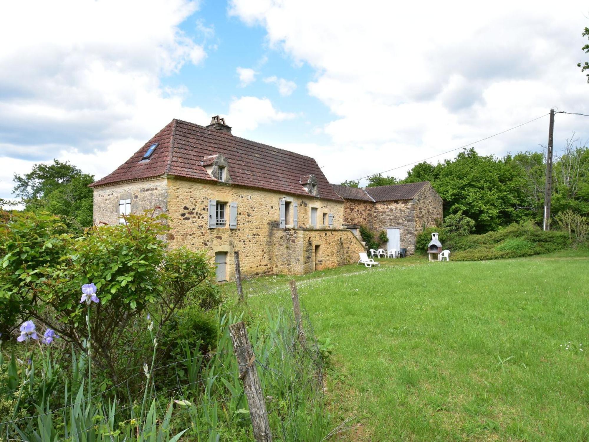 Cosy Holiday Home In Lantheuil With Garden Villefranche-du-Périgord Exteriér fotografie