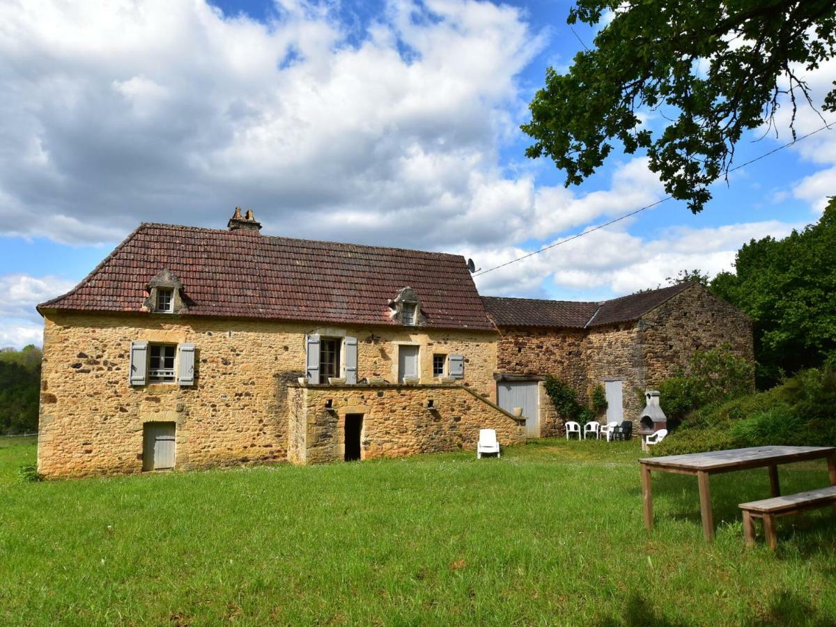Cosy Holiday Home In Lantheuil With Garden Villefranche-du-Périgord Exteriér fotografie