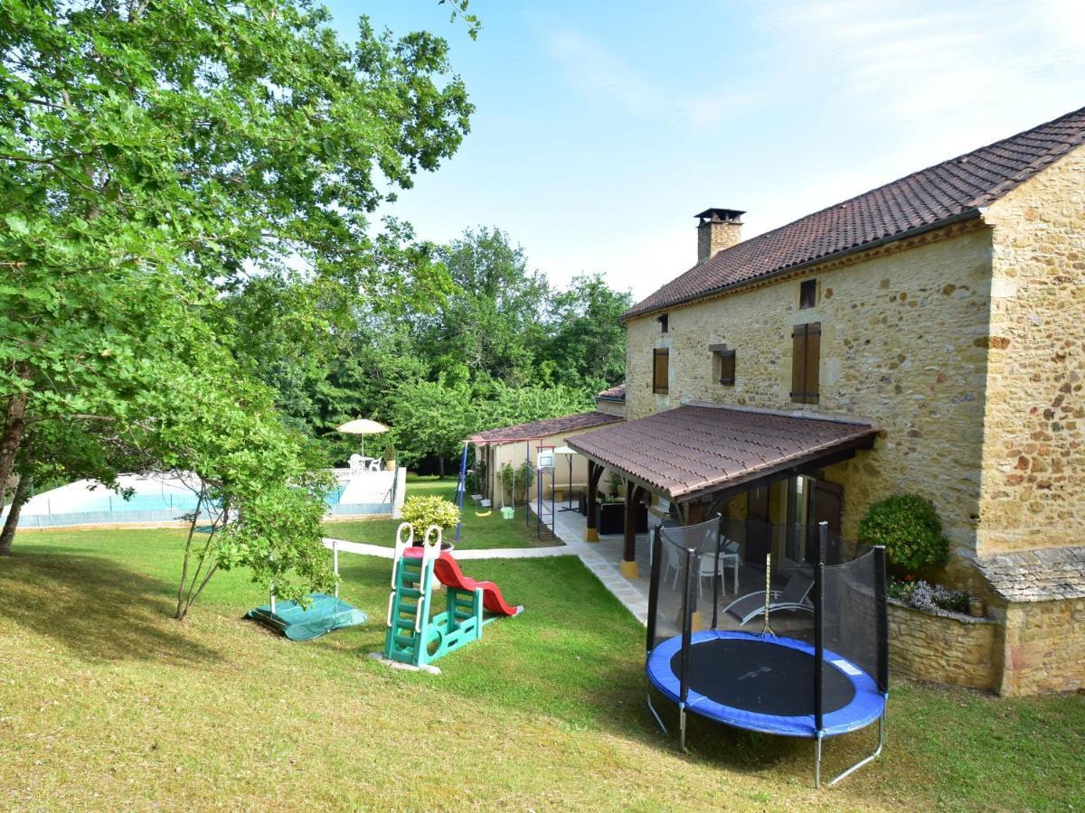 Cosy Holiday Home In Lantheuil With Garden Villefranche-du-Périgord Exteriér fotografie