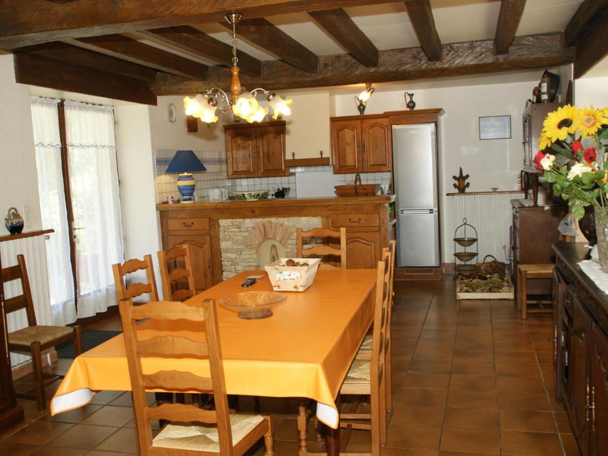 Cosy Holiday Home In Lantheuil With Garden Villefranche-du-Périgord Exteriér fotografie
